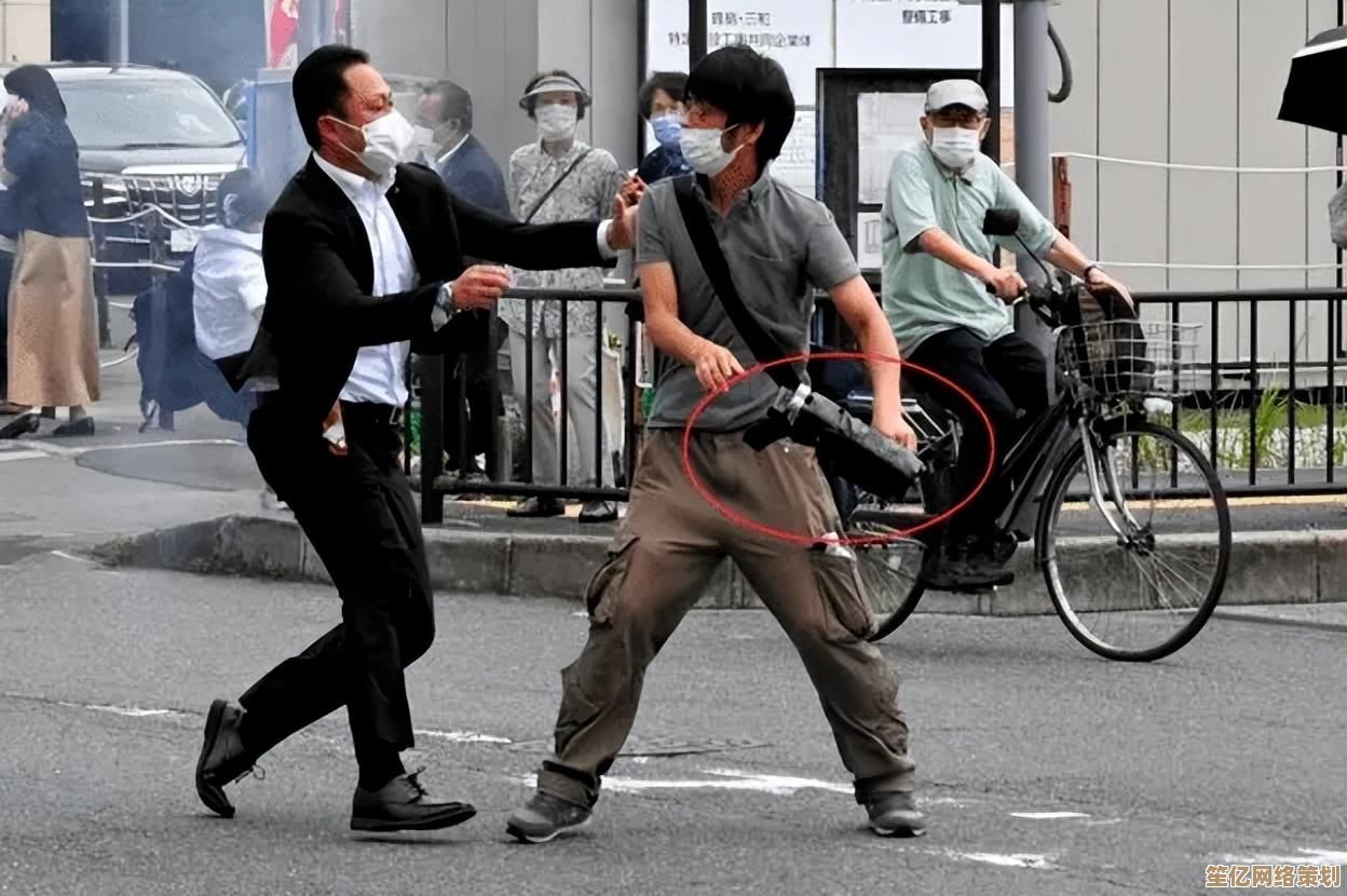 《逆战》2025霰弹枪战术升级：虹膜感应扳机与合金弹头扩散技术，定义未来近战法则！