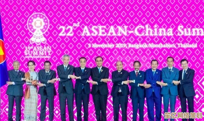 天下三国2025怀旧版上线，老玩家的私房菜手游再度飘香！