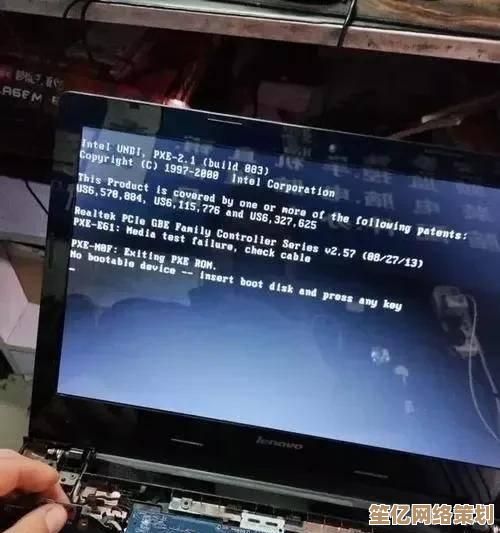 电脑开机后屏幕无显示？这些排查步骤帮你快速解决黑屏问题