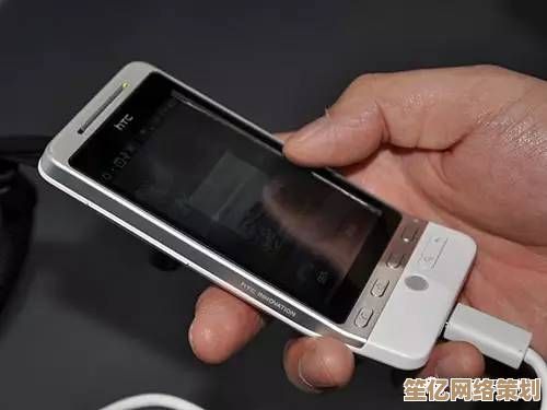 探索安卓系统：如何持续引领智能手机操作系统的发展潮流
