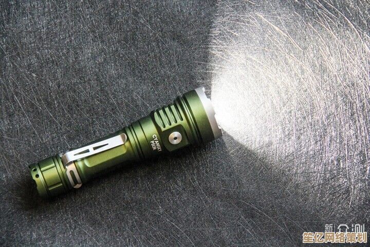 夜行探险必备神器：全方位手电筒选购指南助你照亮前路