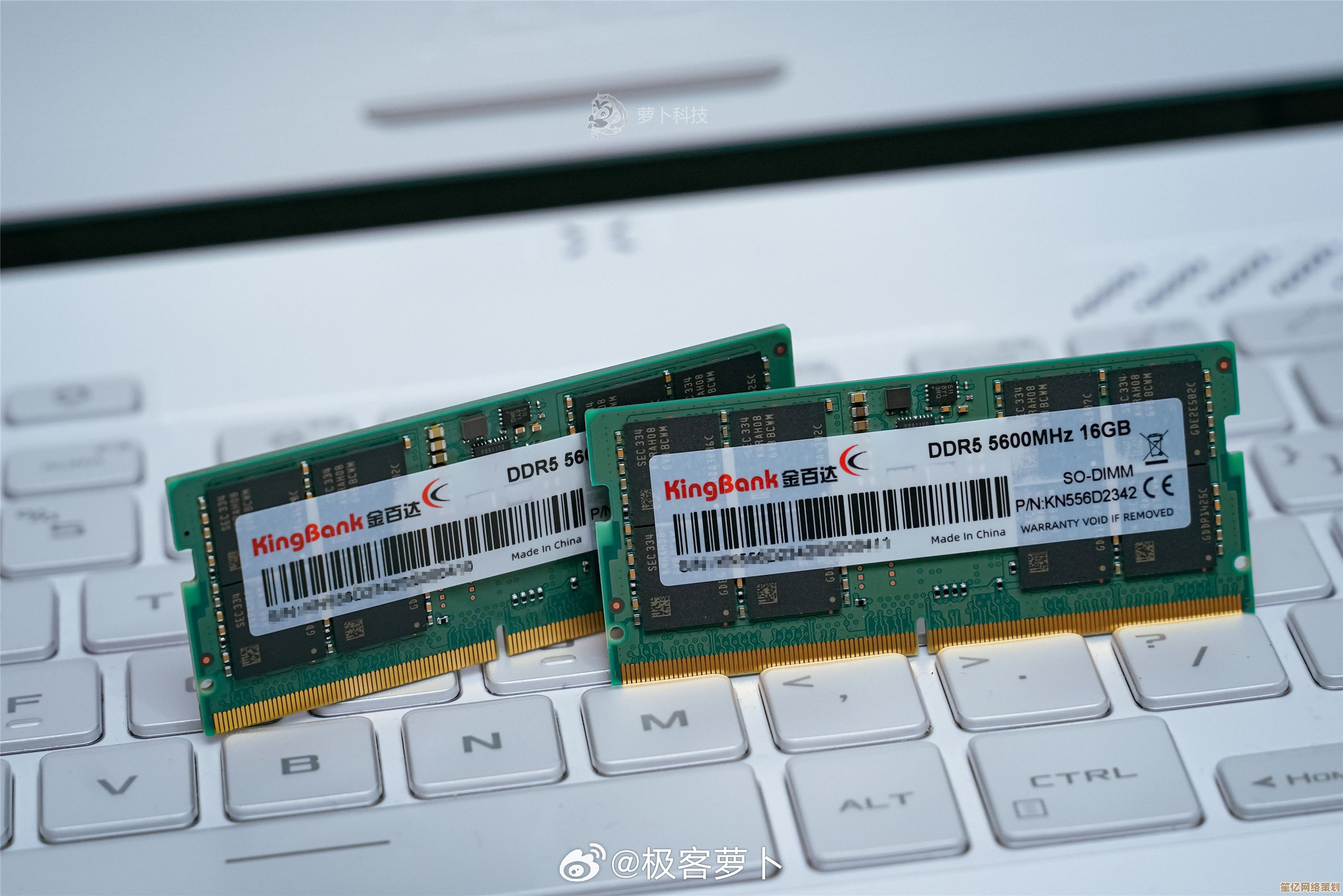 深入解析内存条如何成为电脑流畅操作与多任务处理基石