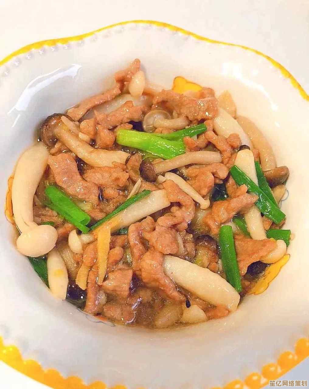 蘑菇炒肉新配方，2025神角搭配秘诀大公开，战力飙升实战成效惊人！