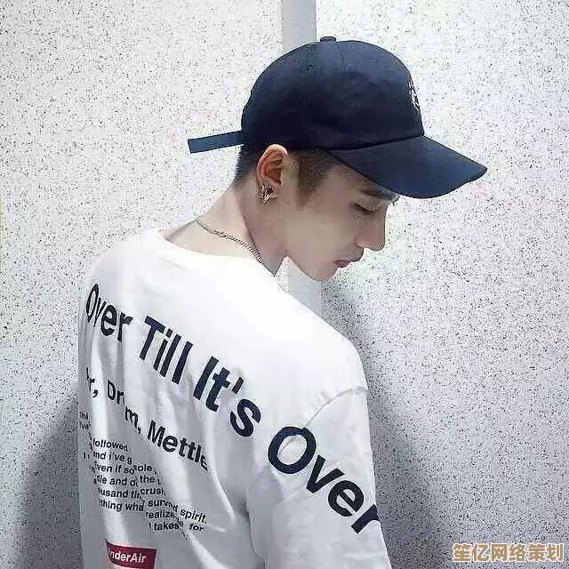 想要颜值加分？这些时尚男生QQ头像不容错过，立即收藏！