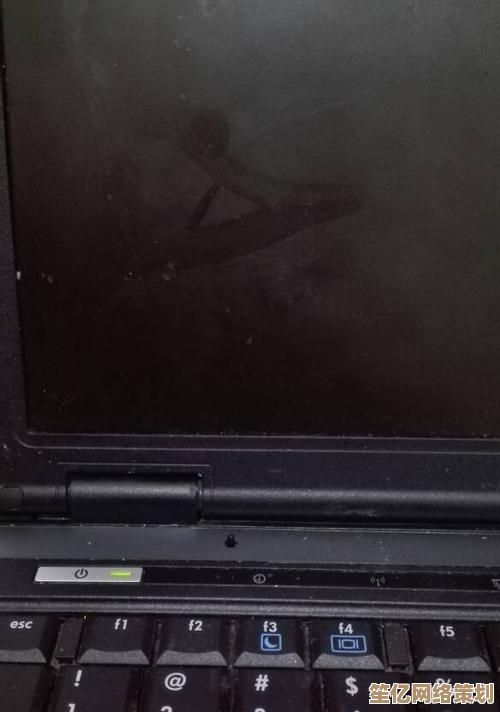 遇到笔记本电脑黑屏问题？快速排查步骤与自救指南来了