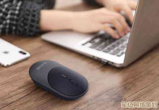 无线鼠标轻便易携，智能操控助力高效办公，工作更轻松