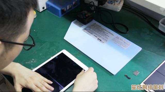 触摸屏维修专家，高效修复各类触控失灵问题