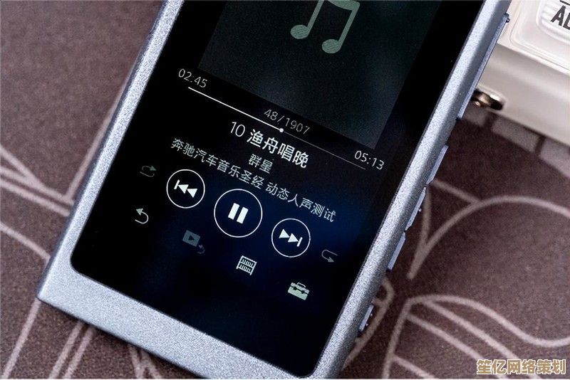精选手机套：不仅外观出众，更为你的设备提供全方位贴心保护