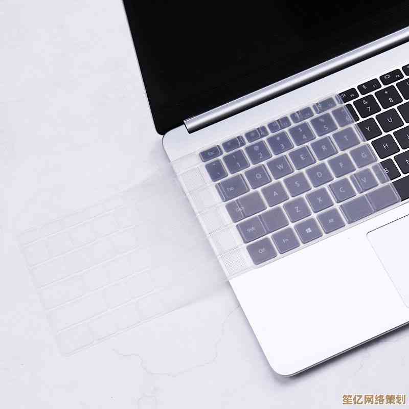 透明贴膜为笔记本屏幕提供持久保护，让显示效果始终亮丽如新！