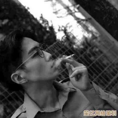 精选帅气QQ头像推荐，让你的社交形象瞬间脱颖而出！