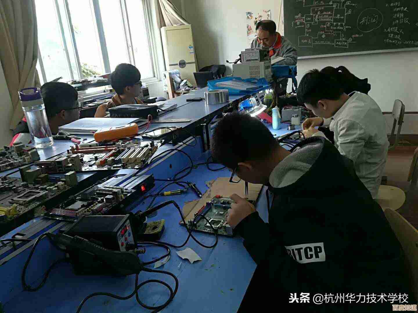 电脑频繁蓝屏问题解决指南：详细步骤与实用技巧