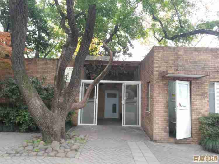 玩脑洞天花板遇到公厕惊魂别慌,这些隐蔽线索和触发顺序要记 玩脑洞天花板遇到公厕惊魂别慌,这些隐蔽线索和触发顺序要记