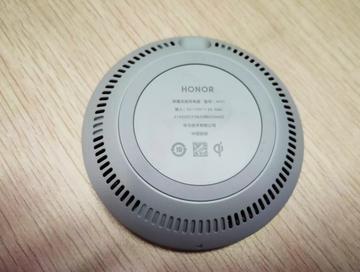 轻巧随行无线充电器,打造便捷生活,持久续航随心所用