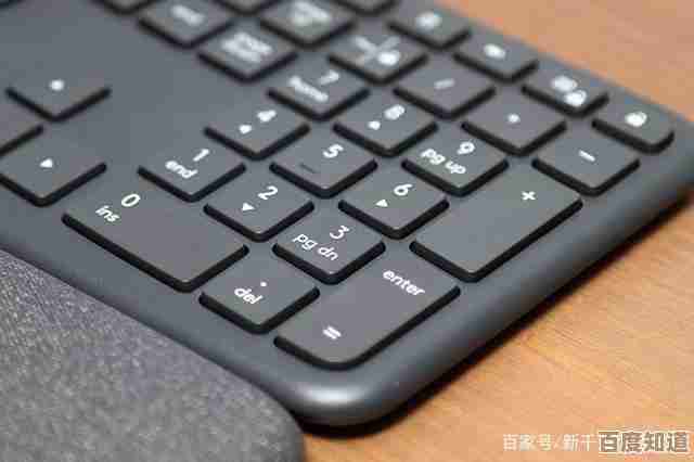 体验罗技键盘的人体工学设计,让长时间打字变得轻松愉悦