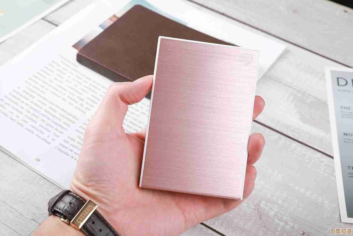 便携高速移动硬盘，海量数据瞬间存储与极速传输新体验