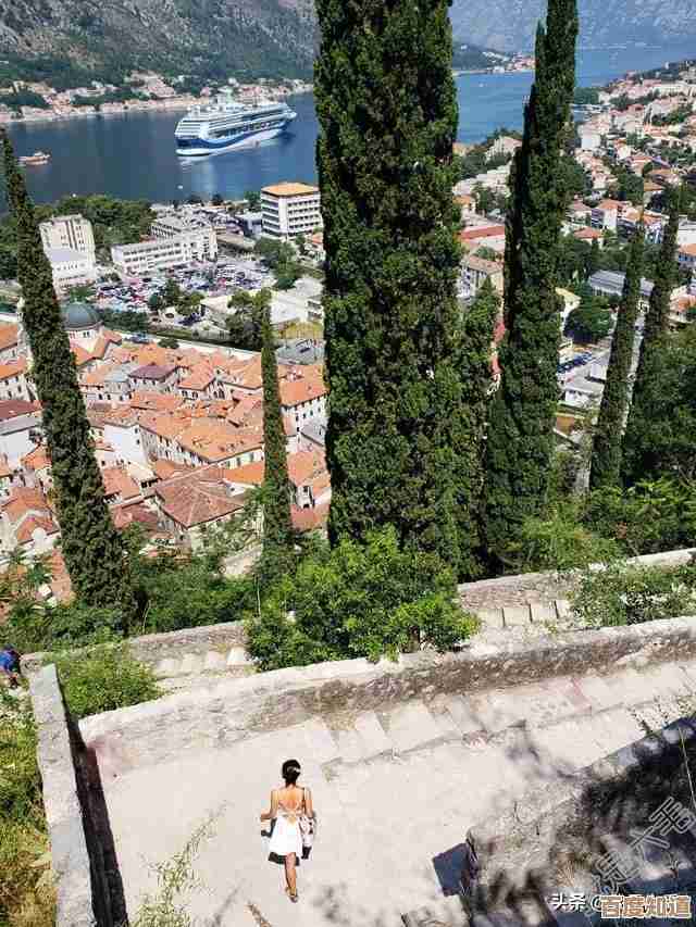 都在考虑购买套装,和平精英灿烂千阳好看到想入手吗 都在考虑购买套装,和平精英灿烂千阳好看到想入手吗