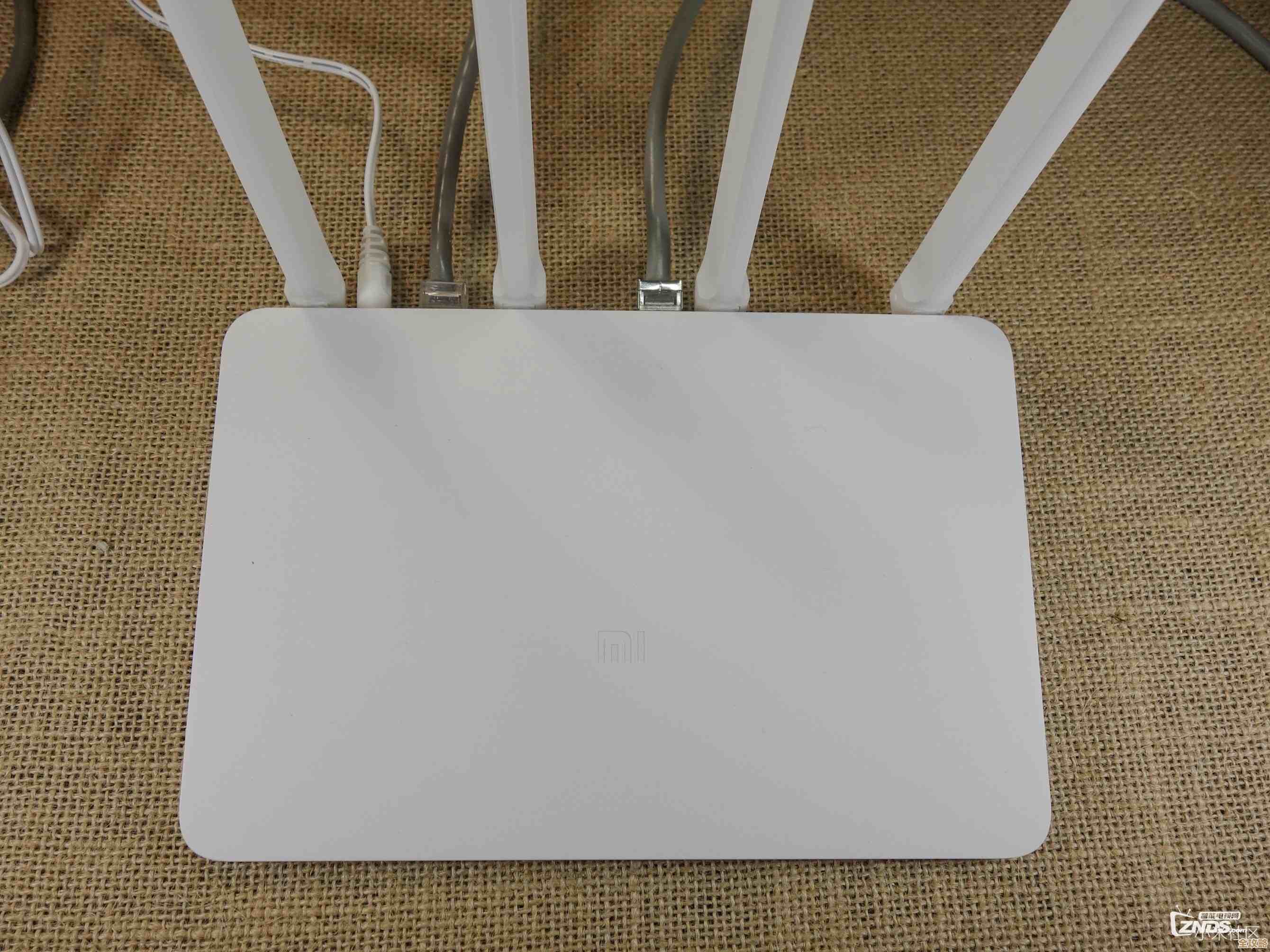 小米路由器3：为您家庭提供持续高速的网络保障，稳定连接更安心