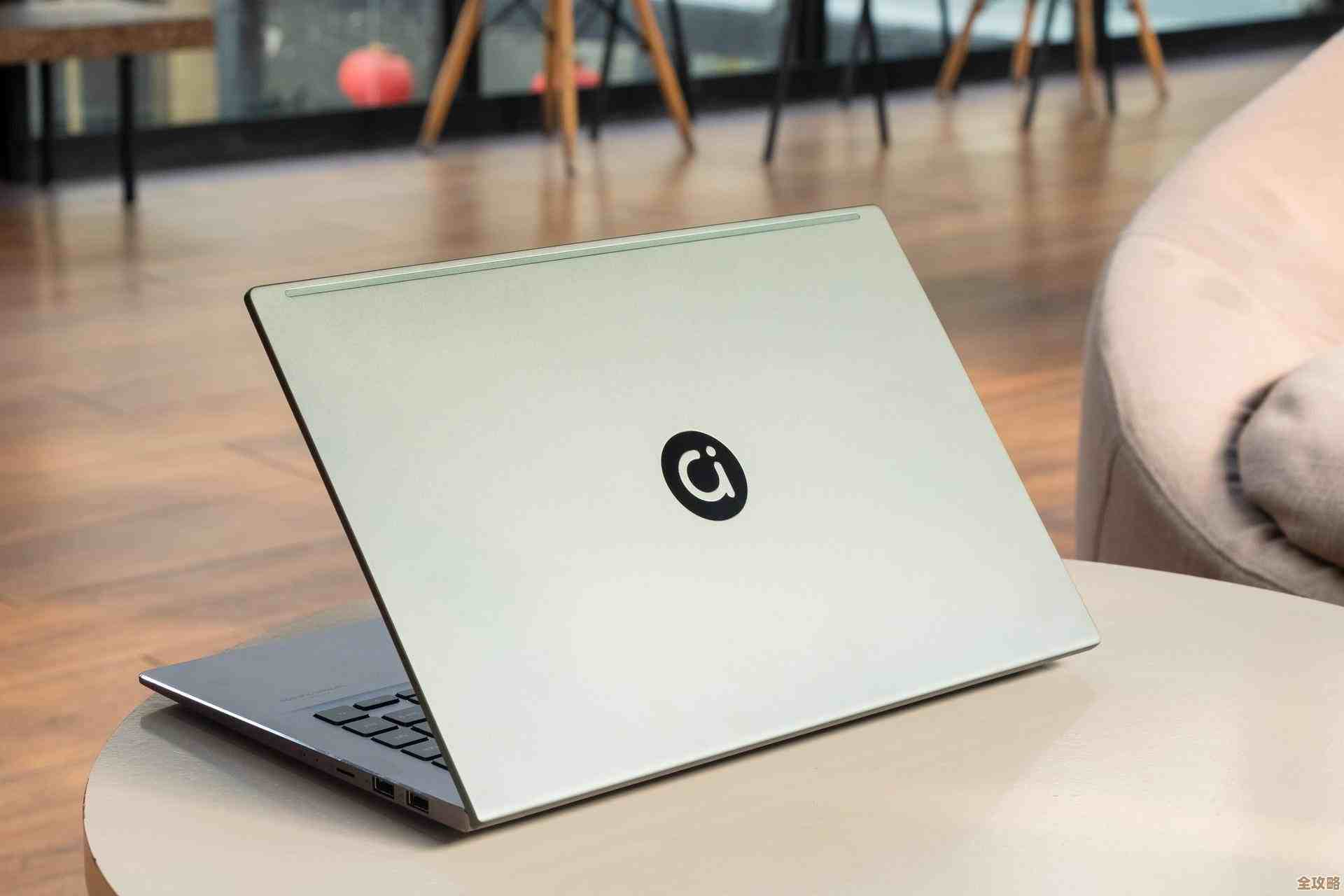 笔记本一键重装系统教程,三分钟快速完成,轻松省事又高效! 笔记本一键重装系统教程,三分钟快速完成,轻松省事又高效!