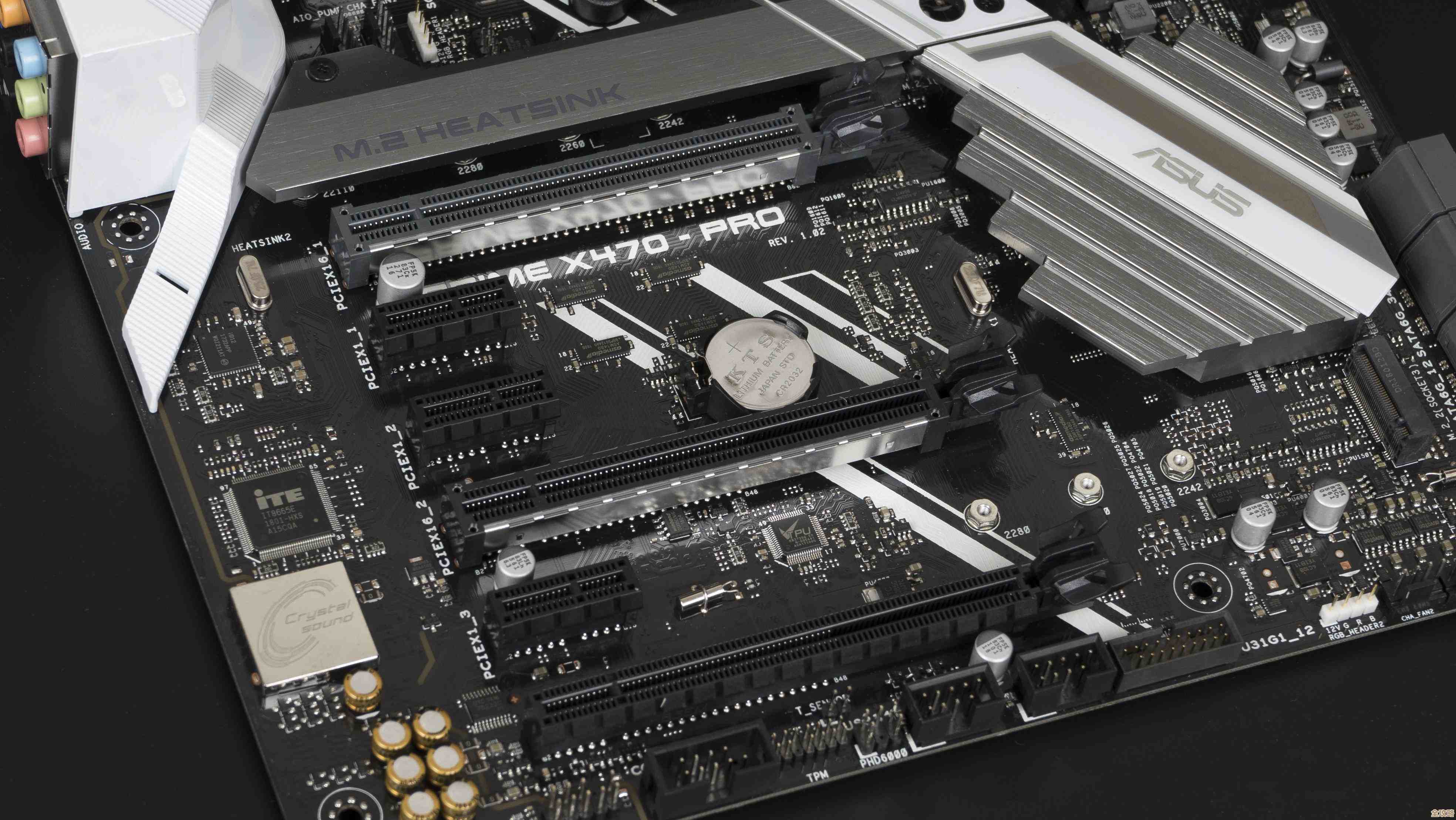 华硕显卡驱动获取与安装完整指南：从下载到设置详解