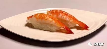 航海王壮志雄心里的甜虾寿司食用方法,别急先看下. 航海王壮志雄心里的甜虾寿司食用方法,别急先看下.