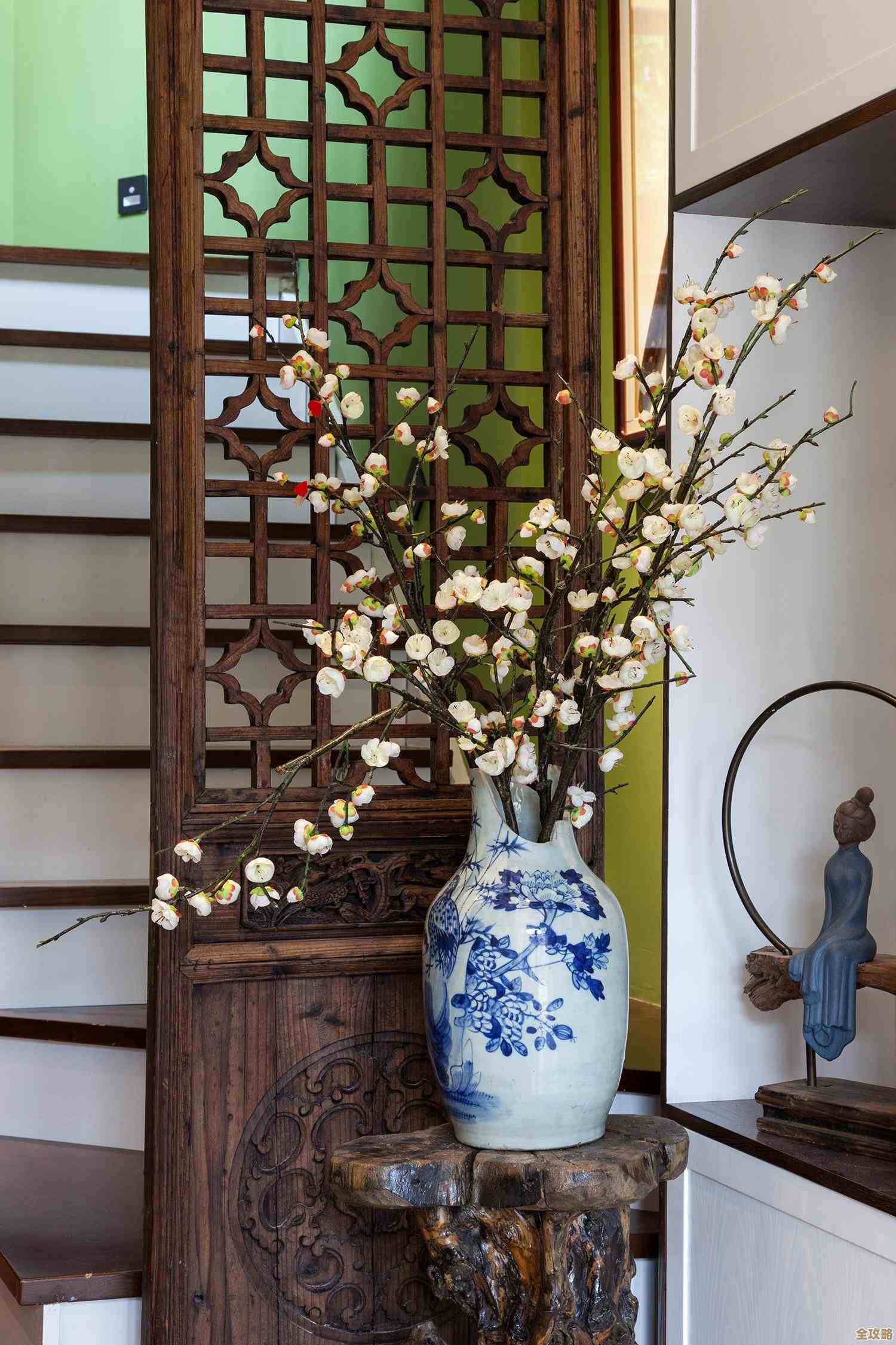 《无限暖暖》里错位摄影把空花盆拍成了误会，教你几招拍照技巧.